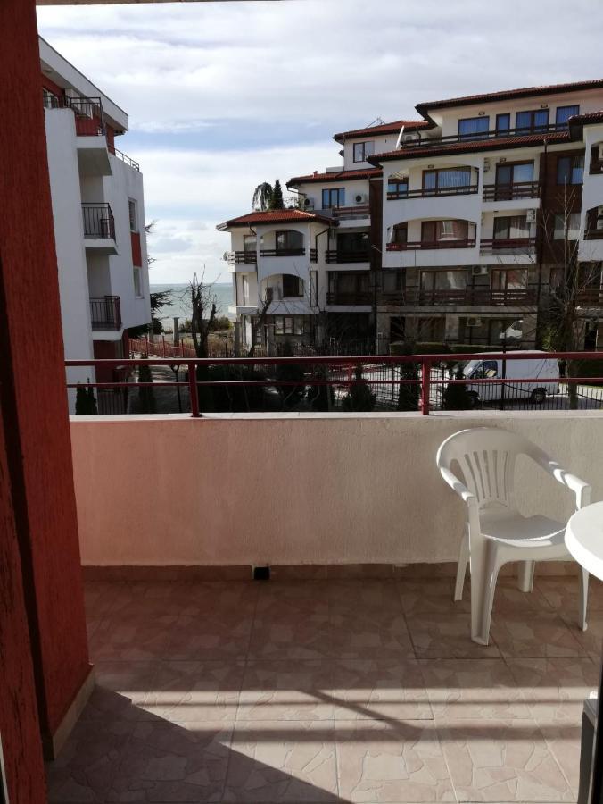 On The Beach Elenite Exterior foto